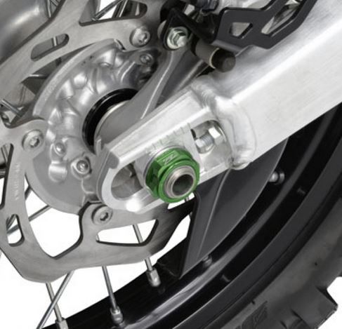 ZETA Aluminium-Achsmutter hinten für CR/CRF 00- / KX/KXF 03- / RMZ 05- / YZF 09-, grün