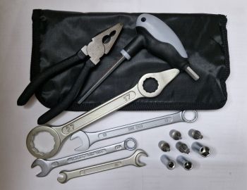 KTM Bordwerkzeug SX-F/EXC-F/SX/EXC/LC4 in schwarzer Tasche KTM Bordwerkzeug SX-F/EXC-F/SX/EXC/LC4 in schwarzer Tasche