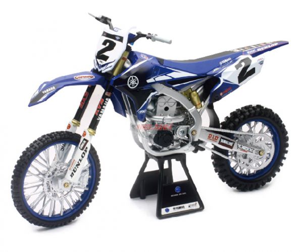 NEW-RAY Mini Modell YZF 450 2017 Cooper Webb #2, 1:6