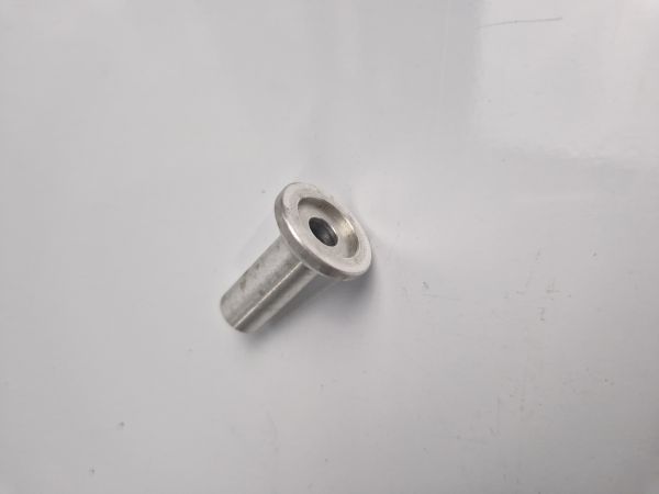 KTM Tankrolle Befestigungsbüchse