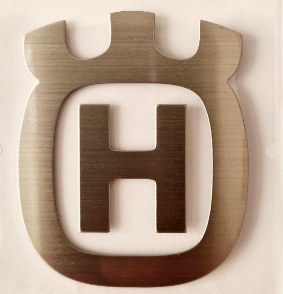 HUSQVARNA 3D-Aufkleber (46x55mm) 1 Stück, silber