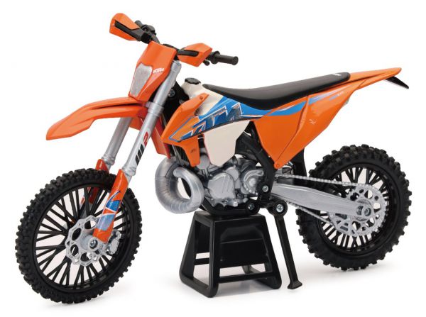 NEW RAY Mini Modell 300 EXC TPI 2022, 1:12